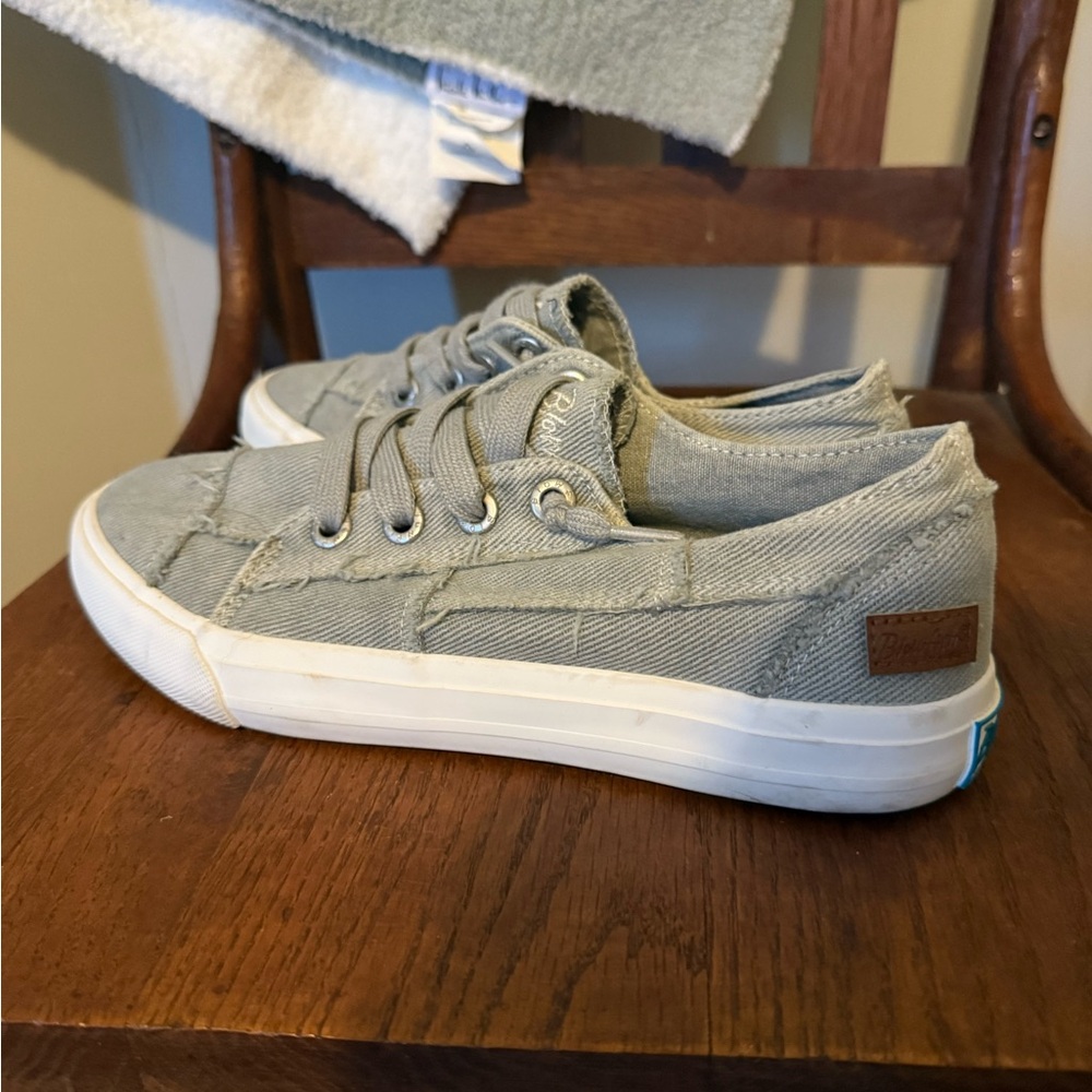 Blowfish Women’s Gray Canvas Sneakers